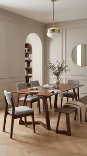 Transformer Table Nova dining set with extendable dining table and matching chairs