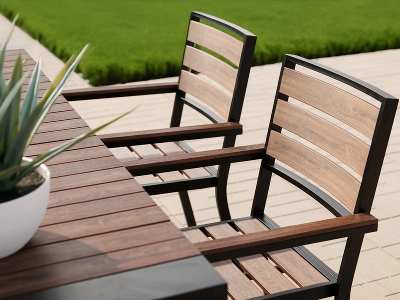 Transformer Table outdoor dining chair in a modern design.