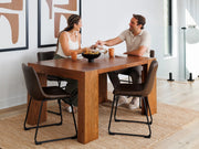 Transformer Table dining table with adjustable extension leaves in a modern design