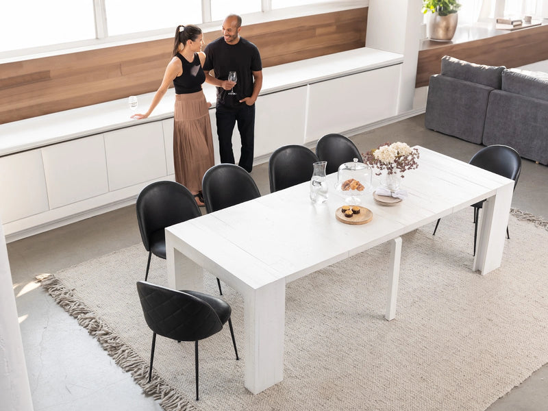 Transformer Table extendable dining table in a modern design