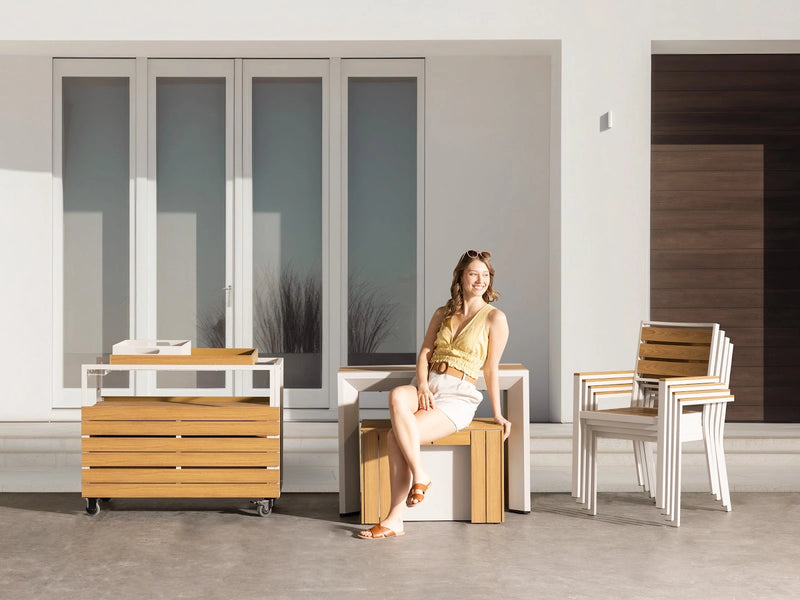 Transformer Table outdoor dining table with expandable design and weather-resistant finish