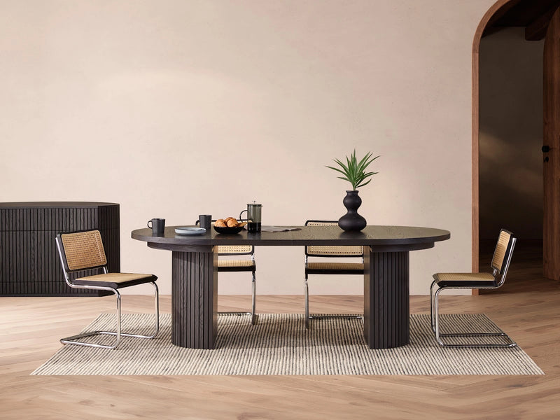 Transformer Table round dining table in a modern design by Transformer Table