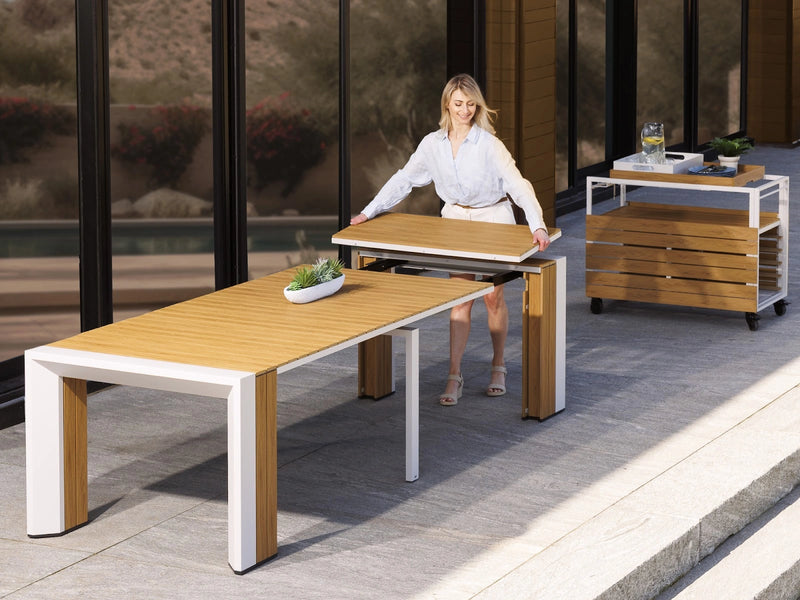 Transformer Table outdoor dining table, expandable design with durable tabletop and sturdy legs