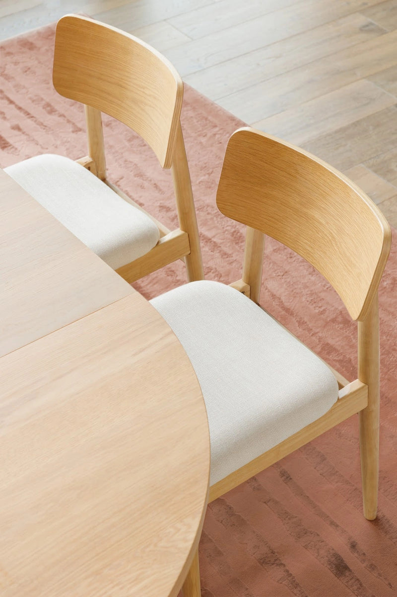 Transformer Table round dining chair in a modern design